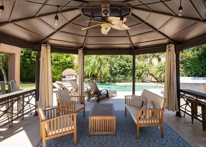 Ferienhaus Scottsdale Escape - Pool, Spa, Firepit, & Pool Table