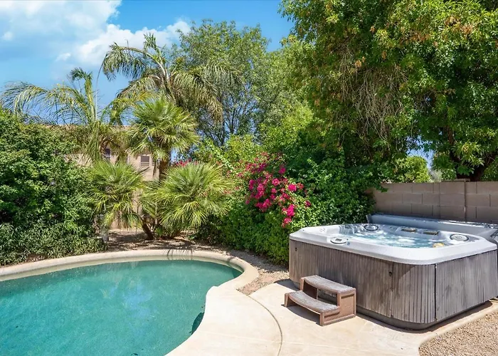 Ferienhaus Scottsdale Escape - Pool, Spa, Firepit, & Pool Table *